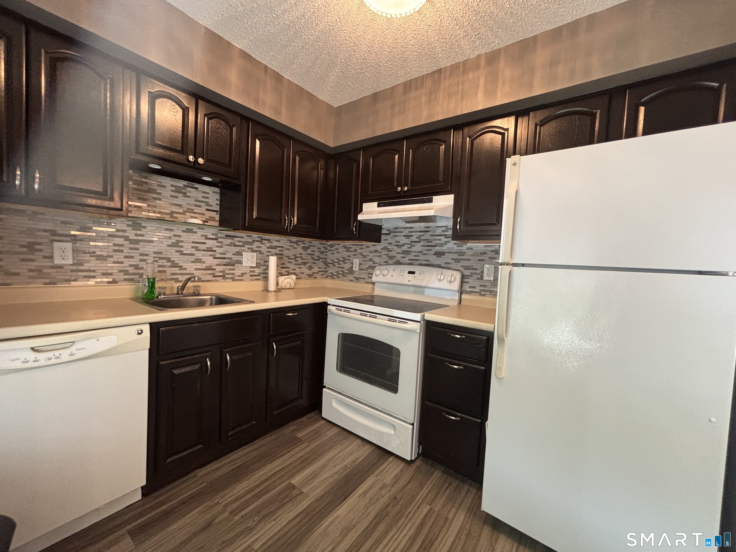 44 Candlewood Drive South Windsor CT 06074