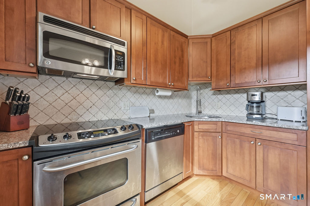 1 Abbott Road Ellington CT 06029