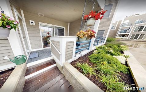 51 Harbour Close New Haven CT 06519