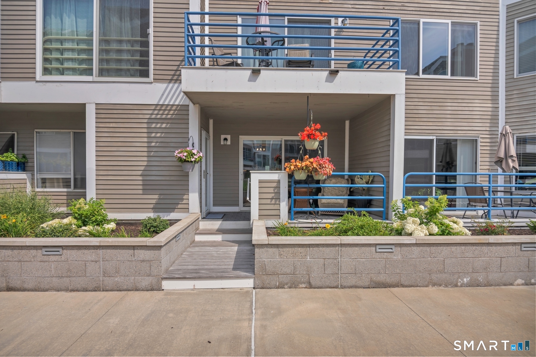 51 Harbour Close New Haven CT 06519