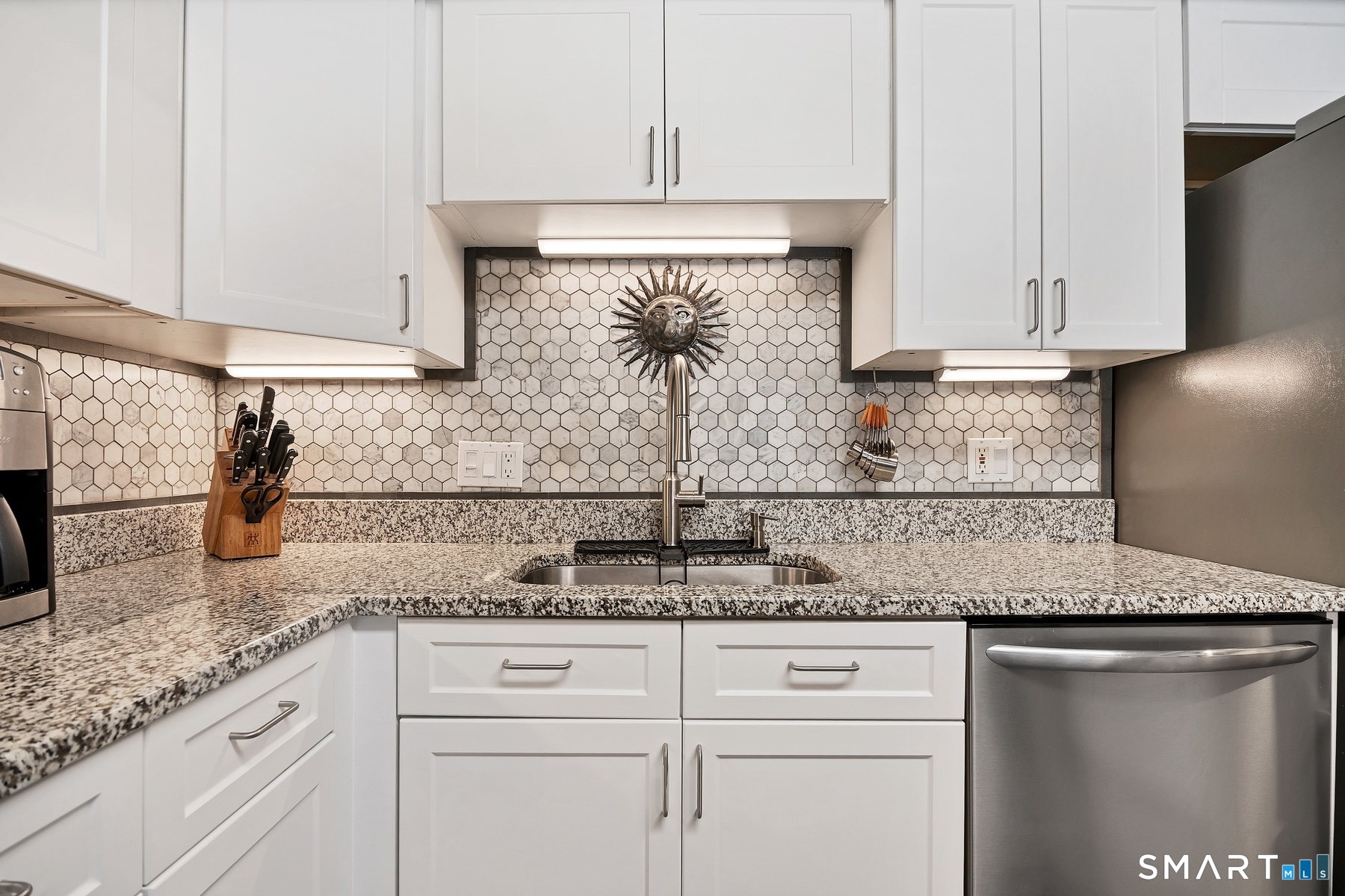 51 Harbour Close New Haven CT 06519