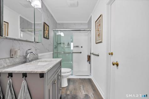 51 Harbour Close New Haven CT 06519