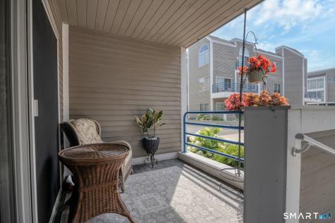 51 Harbour Close New Haven CT 06519