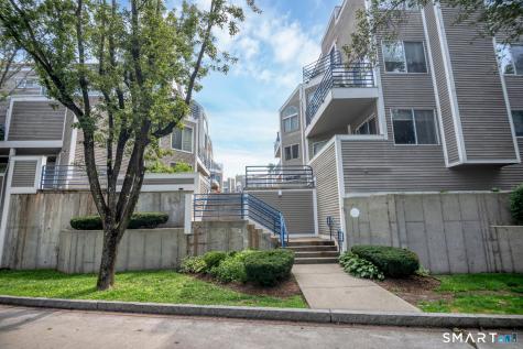 51 Harbour Close New Haven CT 06519