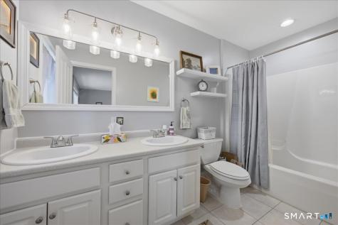 156 Briar Lane Norwich CT 06360