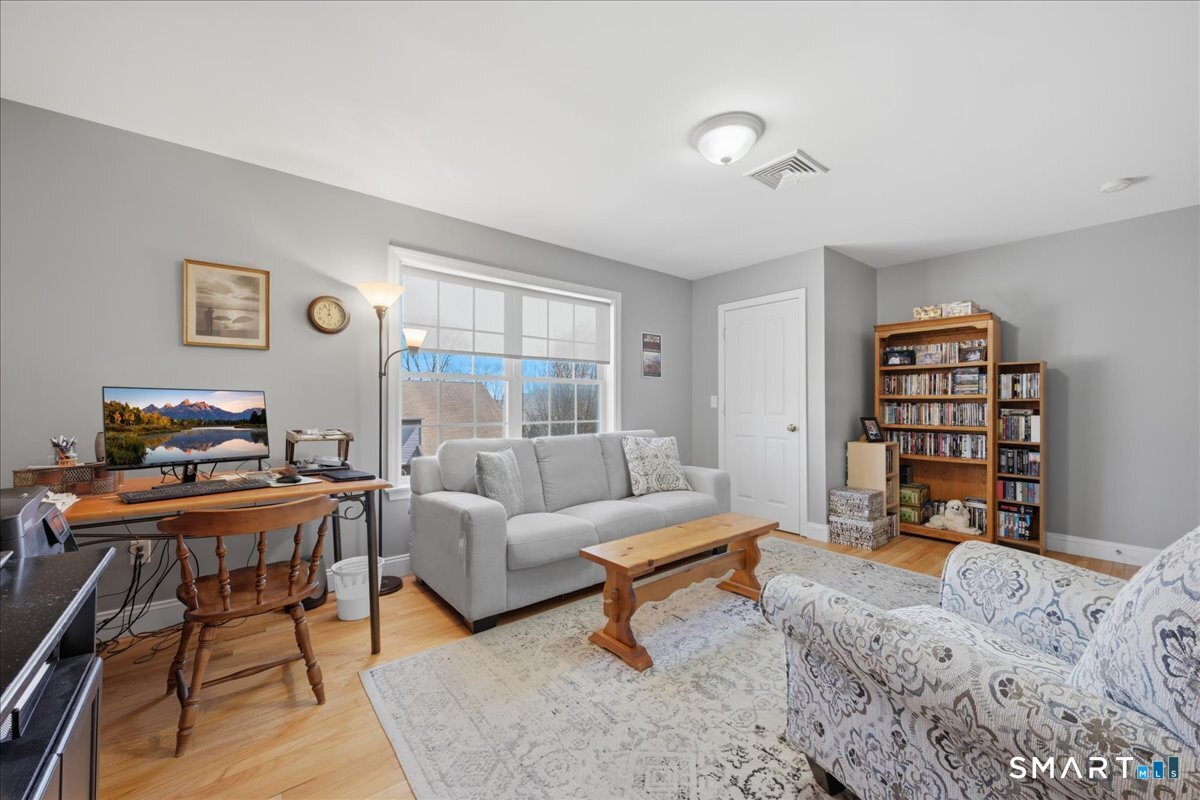 156 Briar Lane Norwich CT 06360