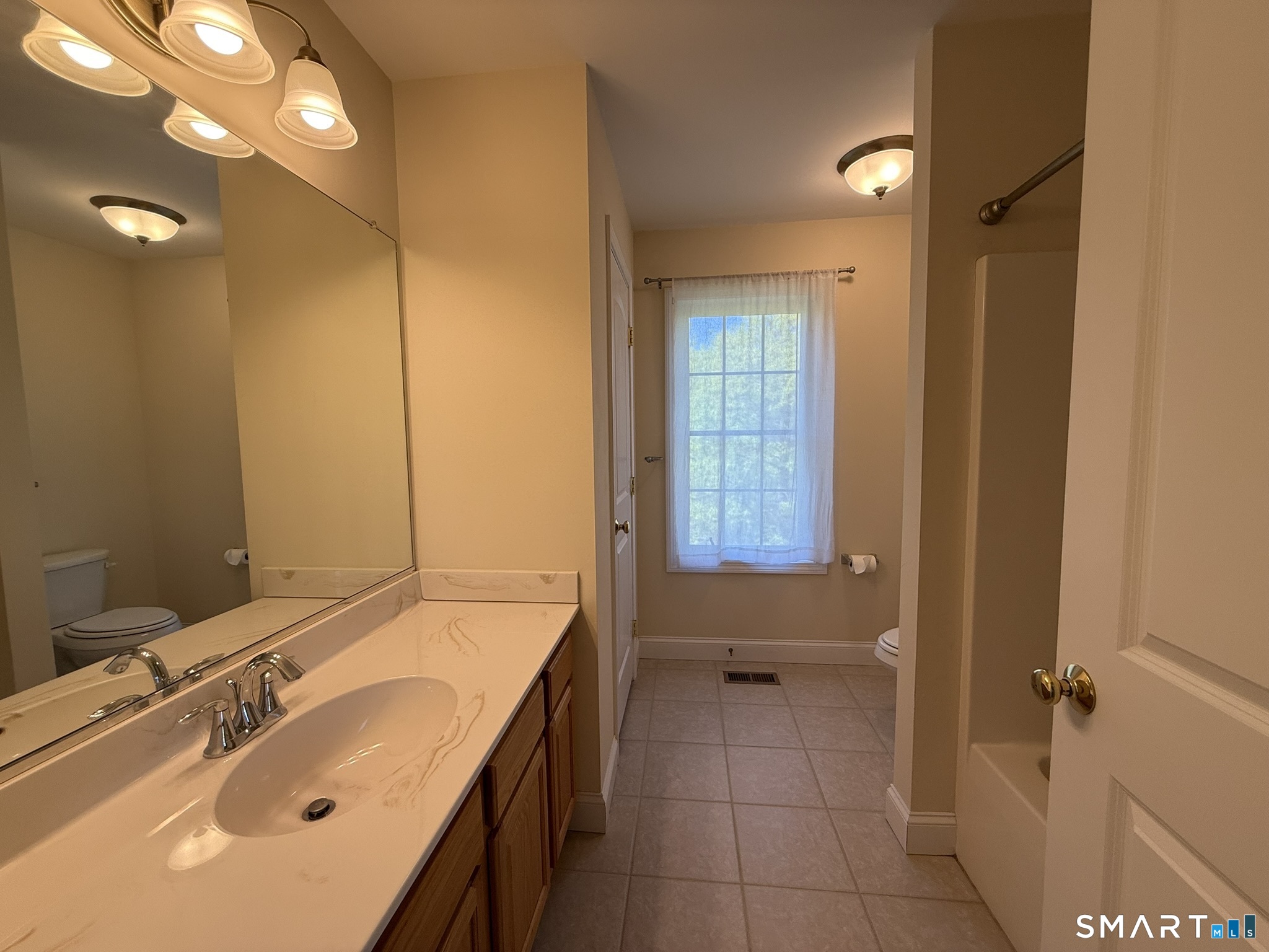 15 Freedom Way East Lyme CT 06357