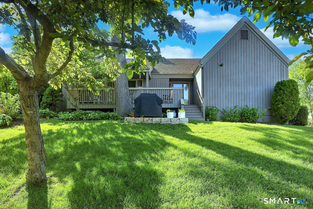 209 Acorn Lane Stratford CT 06614