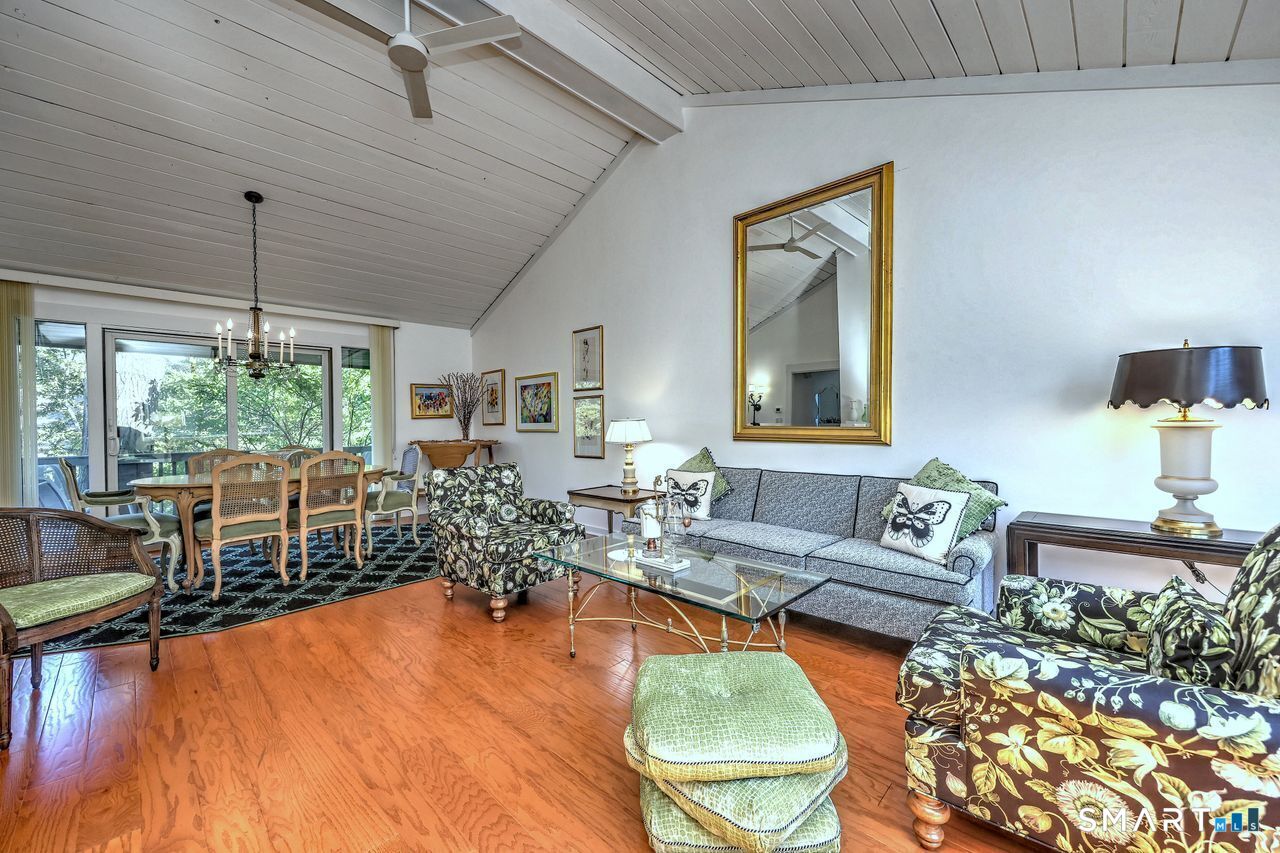 209 Acorn Lane Stratford CT 06614