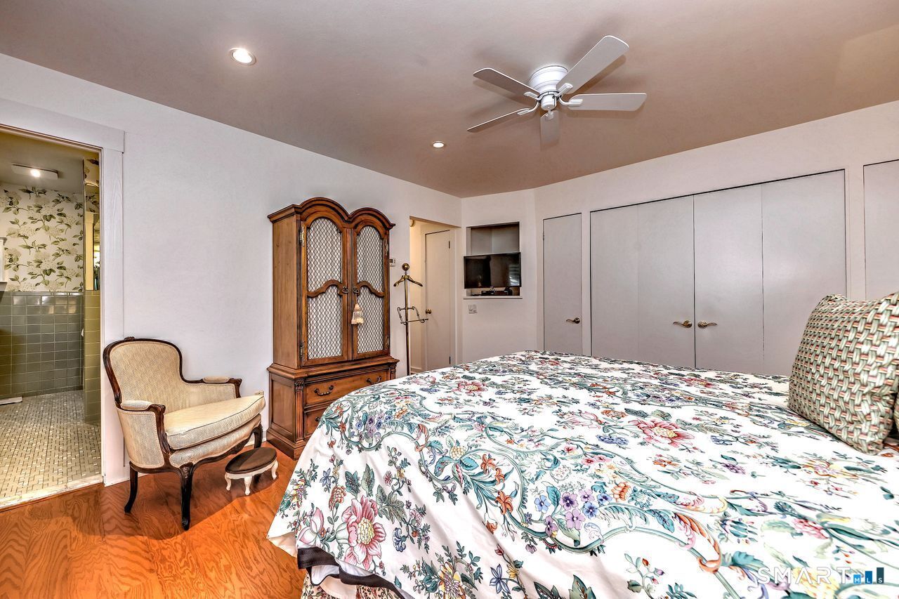 209 Acorn Lane Stratford CT 06614