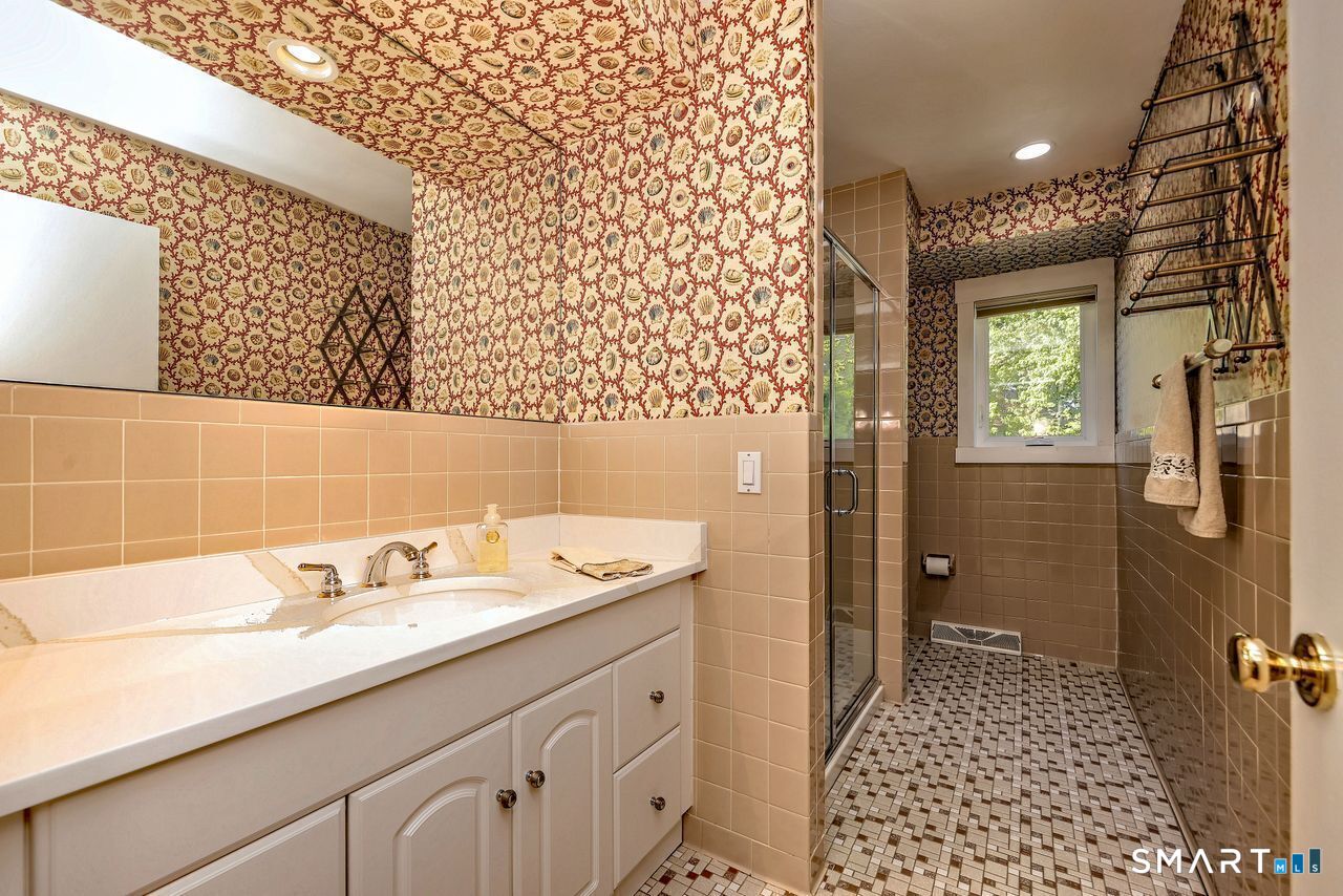 209 Acorn Lane Stratford CT 06614
