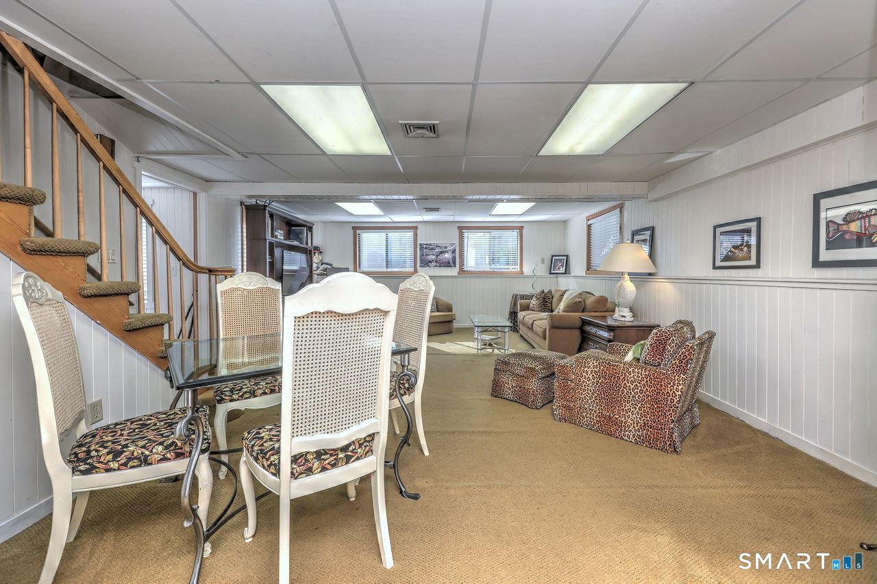 209 Acorn Lane Stratford CT 06614