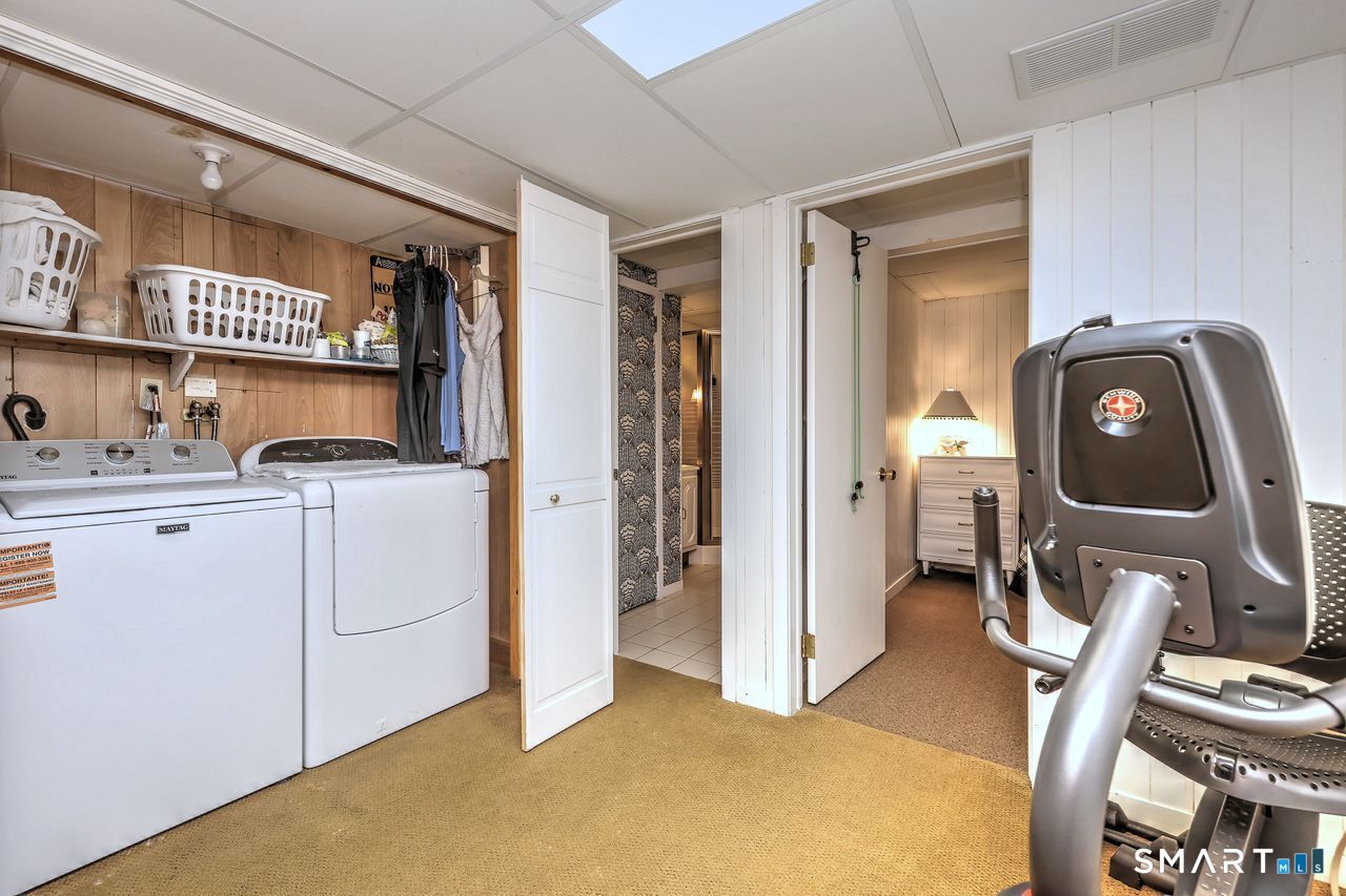 209 Acorn Lane Stratford CT 06614