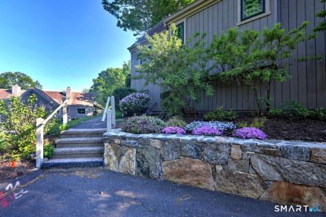 209 Acorn Lane Stratford CT 06614