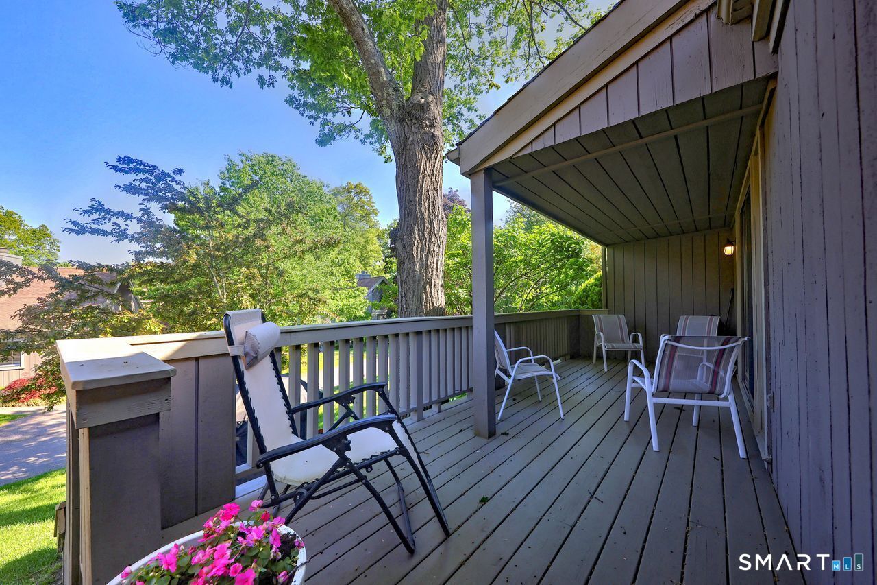 209 Acorn Lane Stratford CT 06614