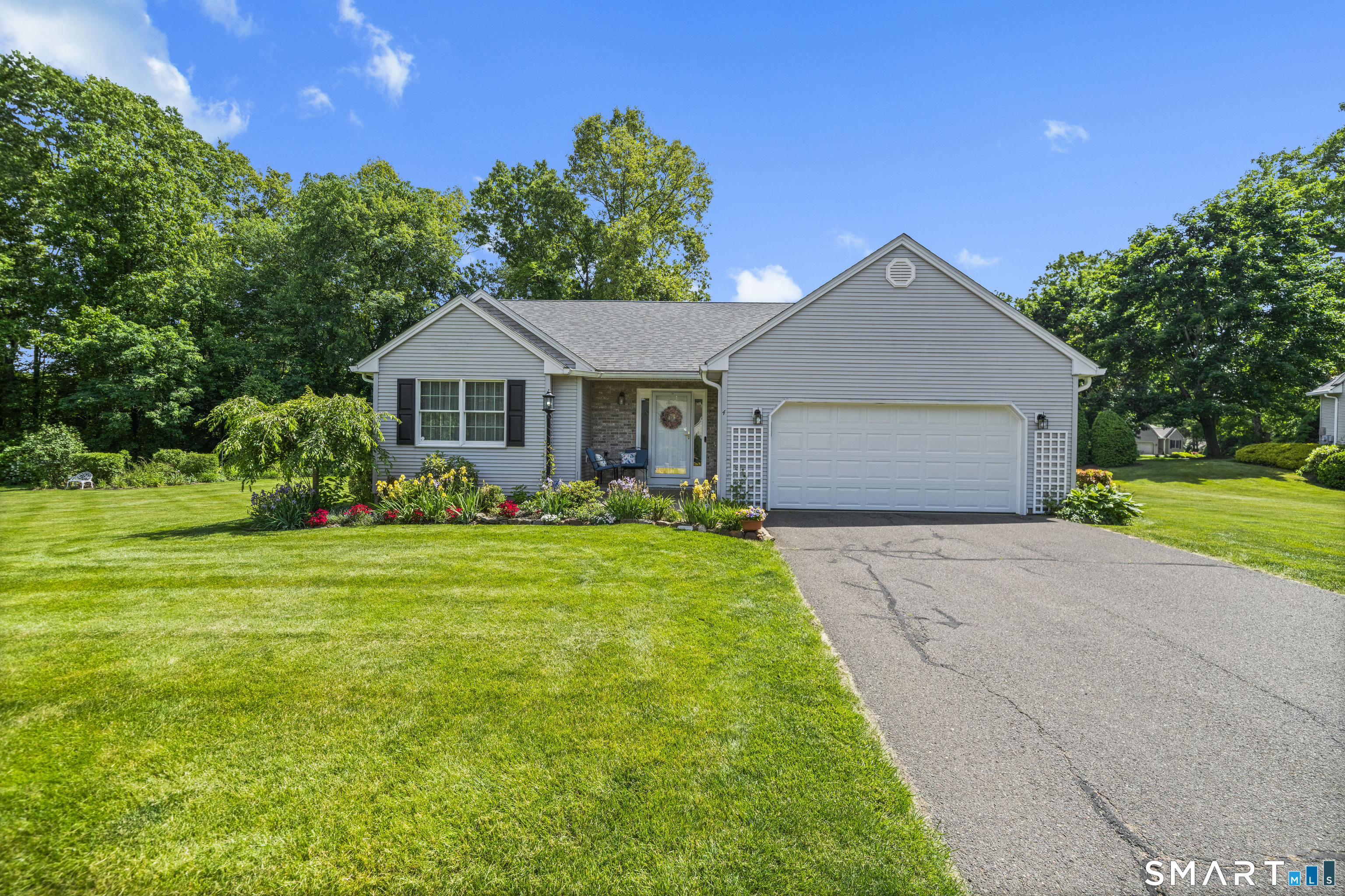 4 Woodbridge Drive Enfield CT 06082