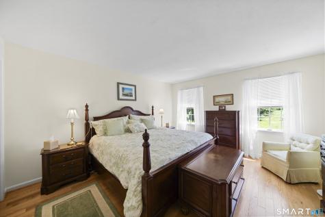 4 Woodbridge Drive Enfield CT 06082
