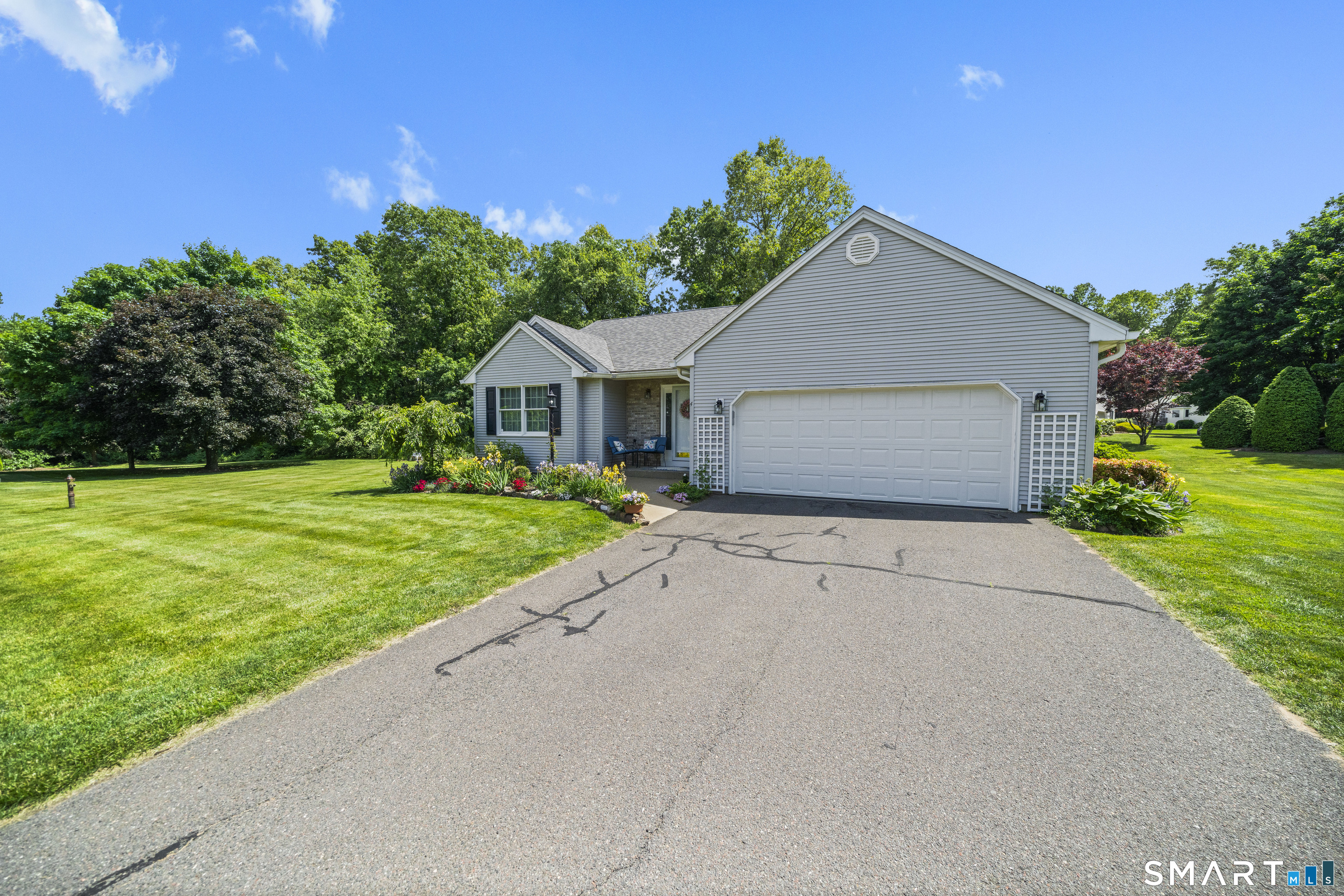 4 Woodbridge Drive Enfield CT 06082