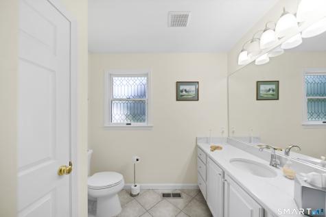 4 Woodbridge Drive Enfield CT 06082