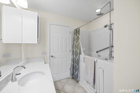 4 Woodbridge Drive Enfield CT 06082