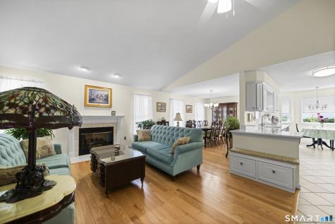 4 Woodbridge Drive Enfield CT 06082