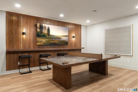 6 Elmwood Court Brookfield CT 06804