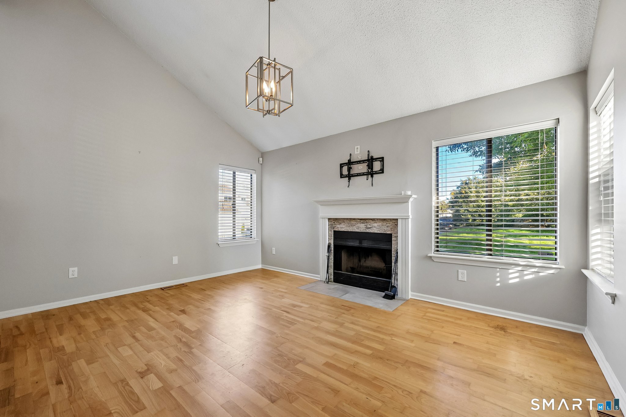621 Longfellow Drive Branford CT 06405