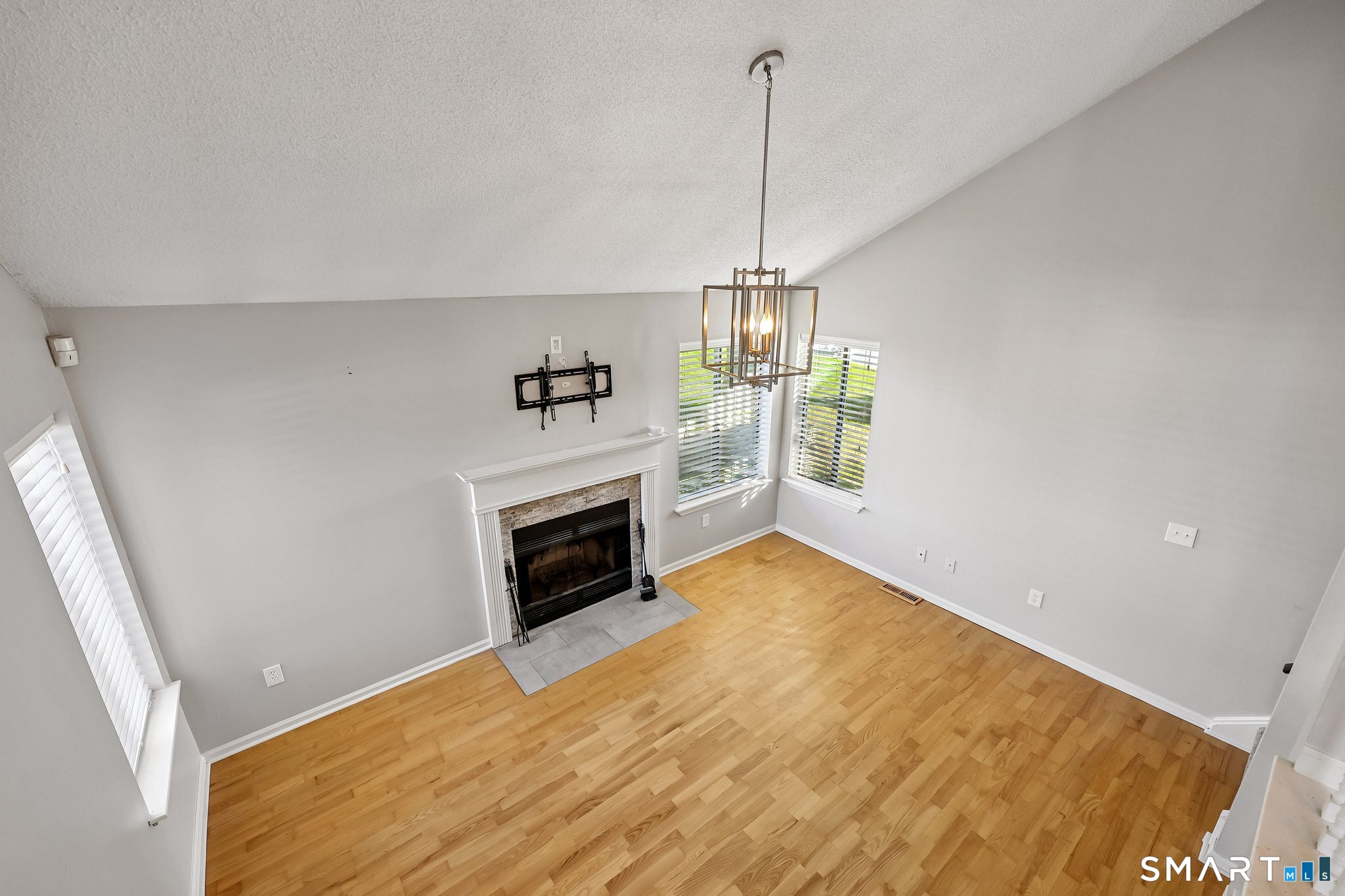 621 Longfellow Drive Branford CT 06405