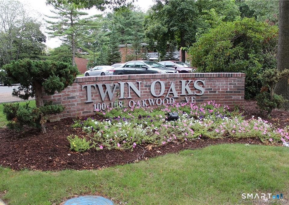 West Hartford CT, 100 Oakwood Avenue, Unit APT B1