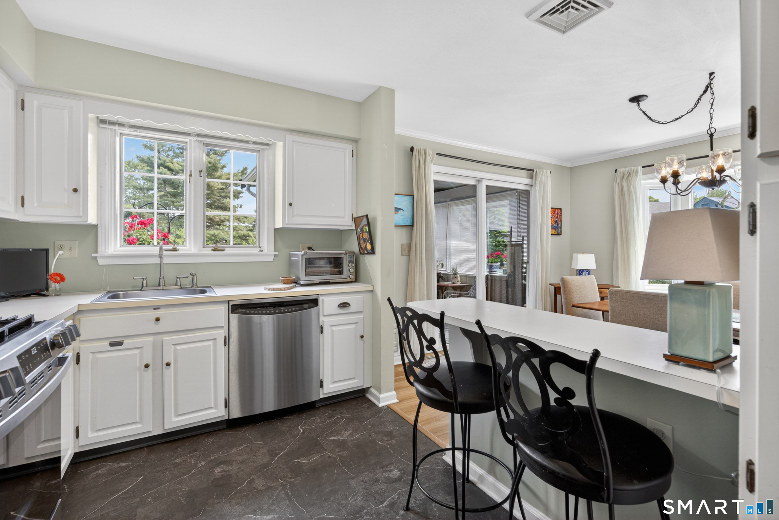 34 Canborne Way Madison CT 06443