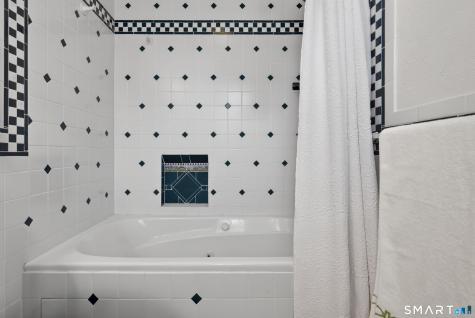34 Canborne Way Madison CT 06443