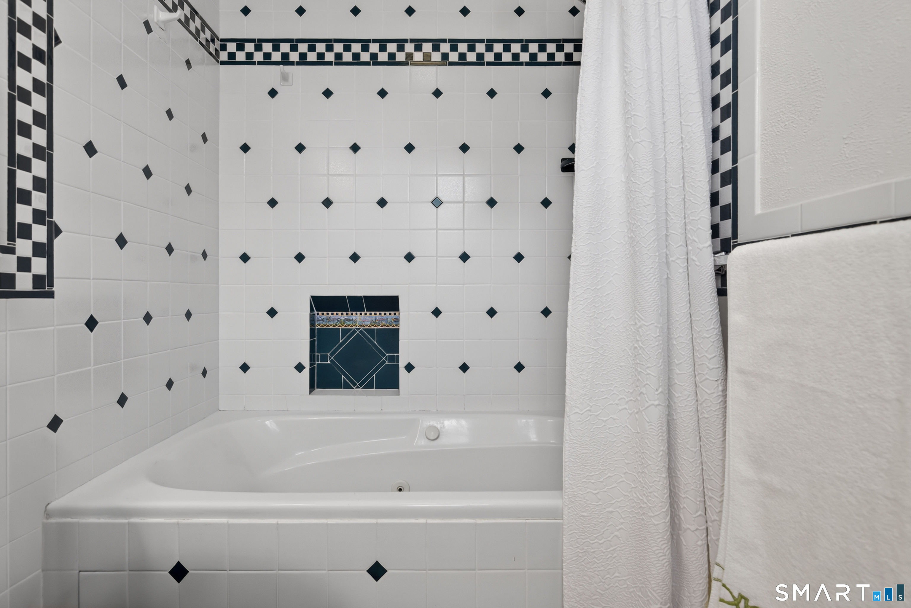 34 Canborne Way Madison CT 06443