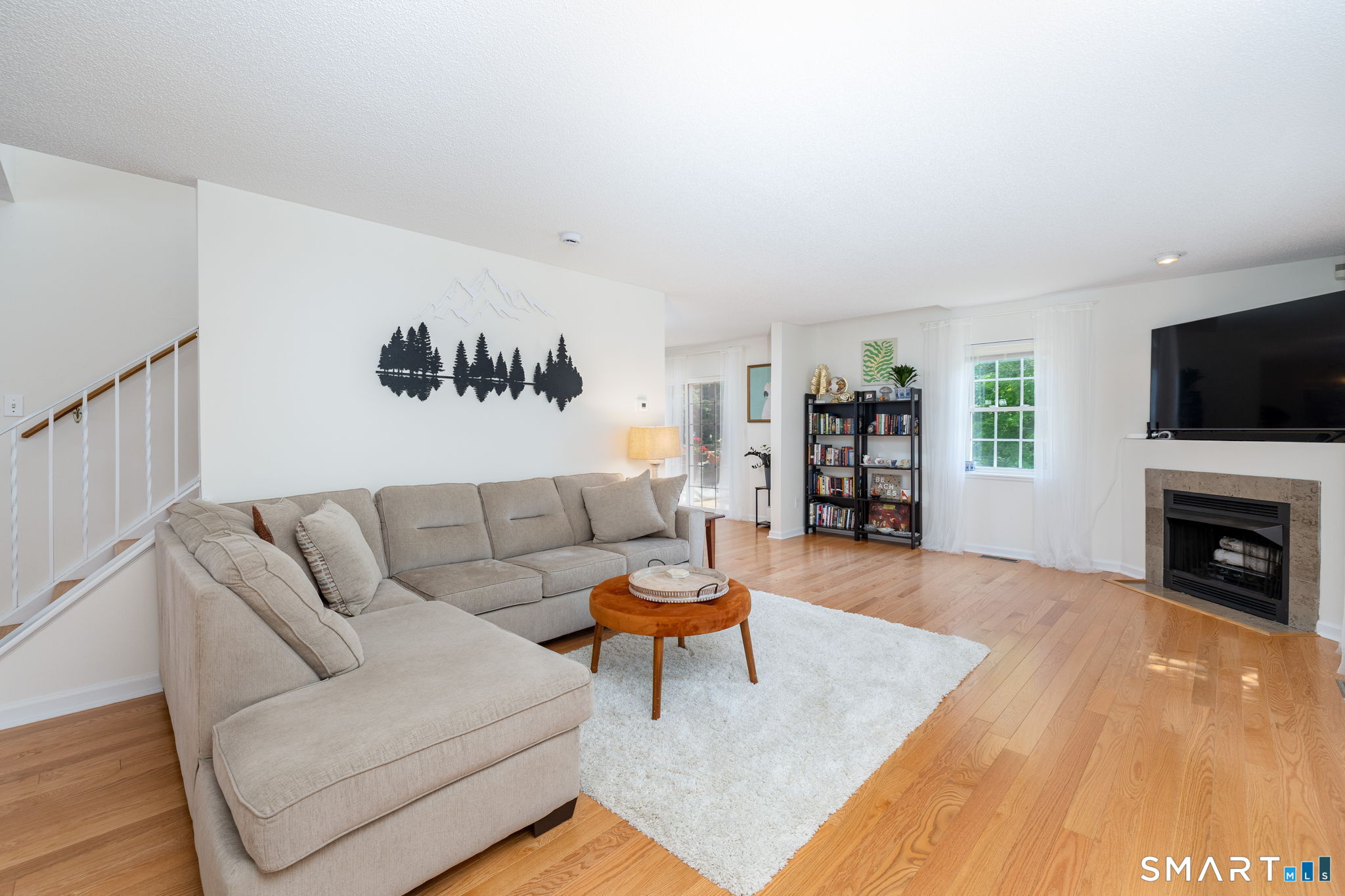 18 East Village Court Branford CT 06405