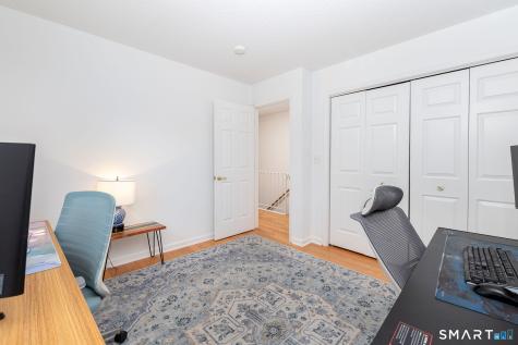 18 East Village Court Branford CT 06405