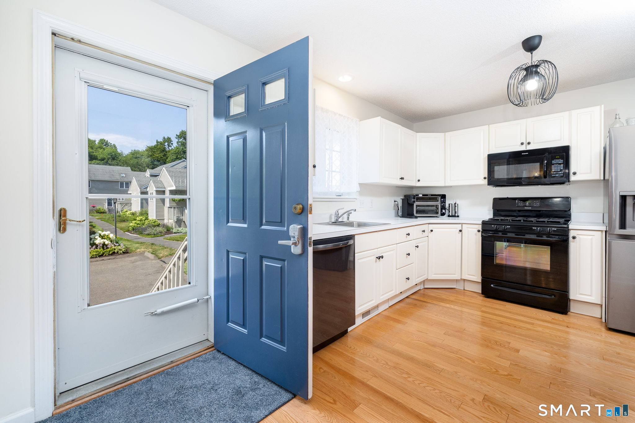 18 East Village Court Branford CT 06405