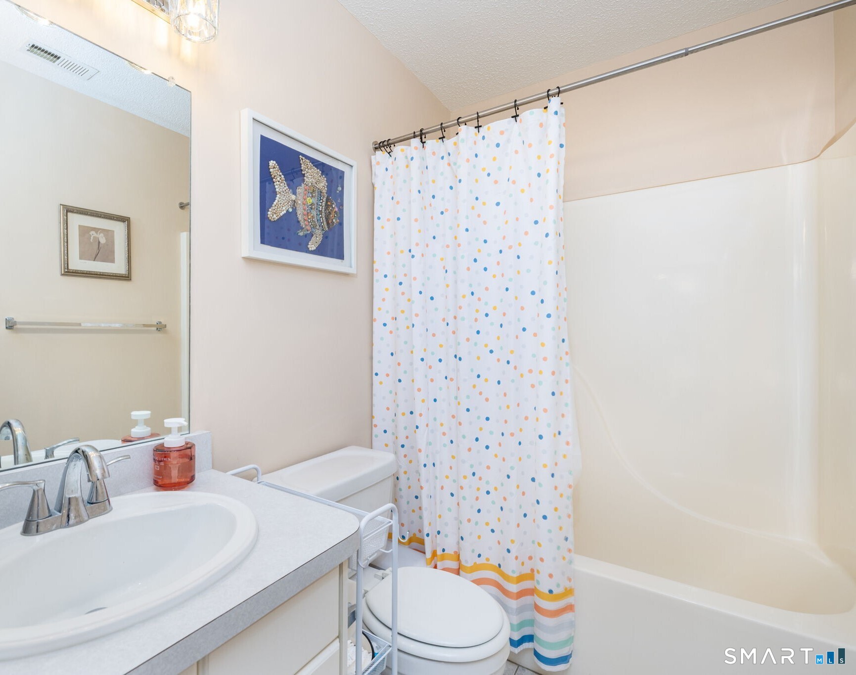 18 East Village Court Branford CT 06405