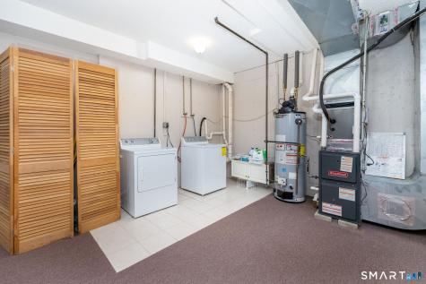 18 East Village Court Branford CT 06405