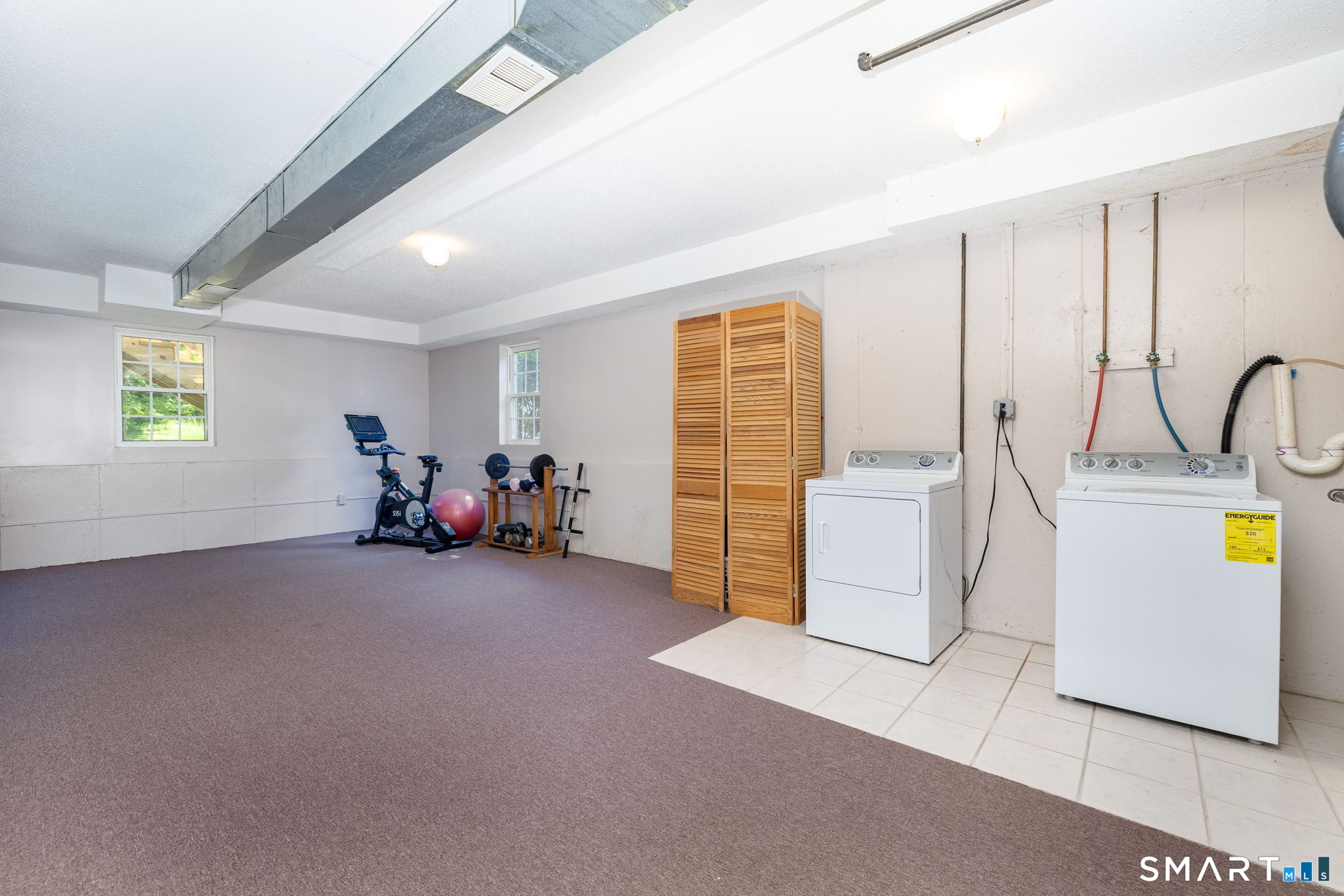 18 East Village Court Branford CT 06405