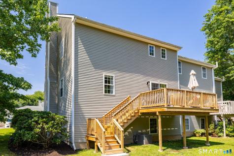 18 East Village Court Branford CT 06405