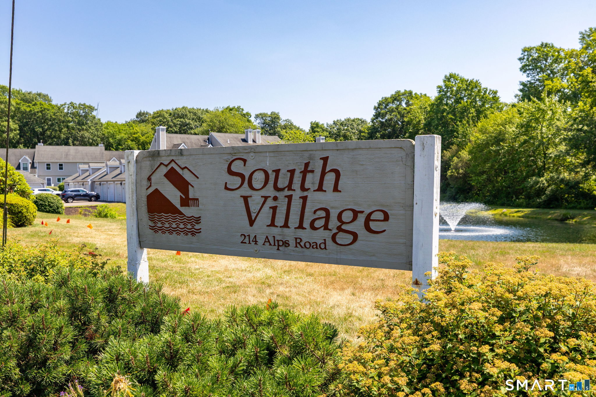 18 East Village Court Branford CT 06405