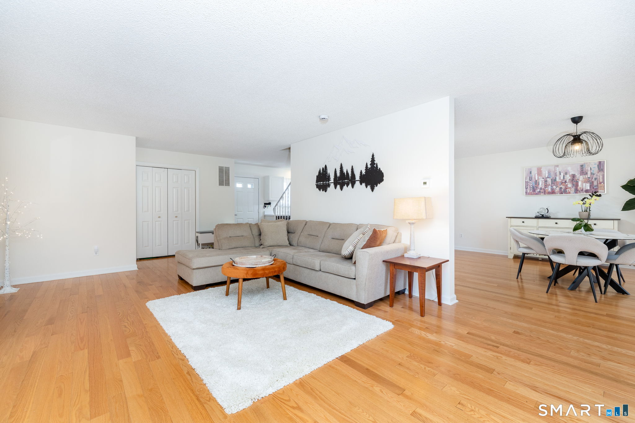 18 East Village Court Branford CT 06405