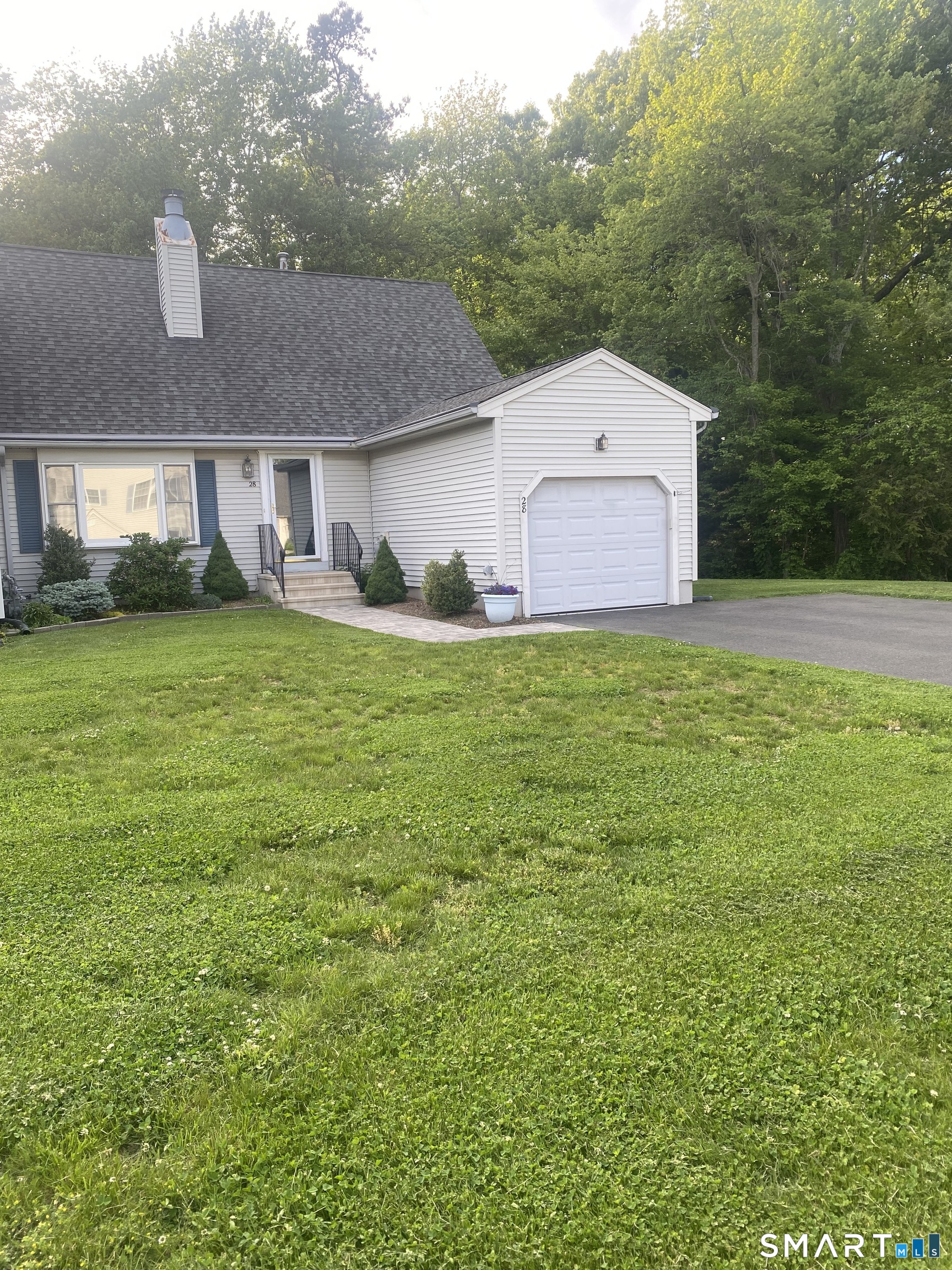 28 Deer Run Trail Manchester CT 06042