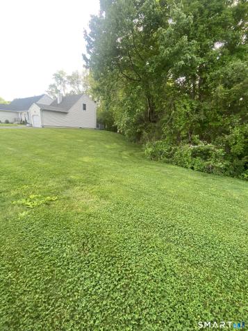 28 Deer Run Trail Manchester CT 06042