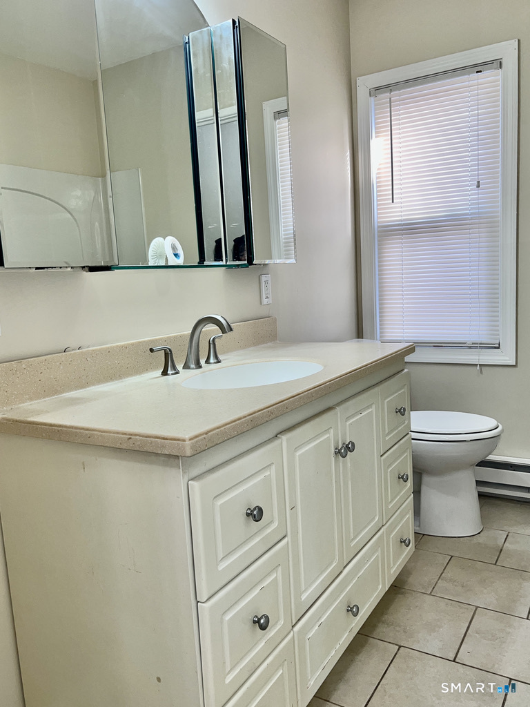 8 Roma Street East Haven CT 06512