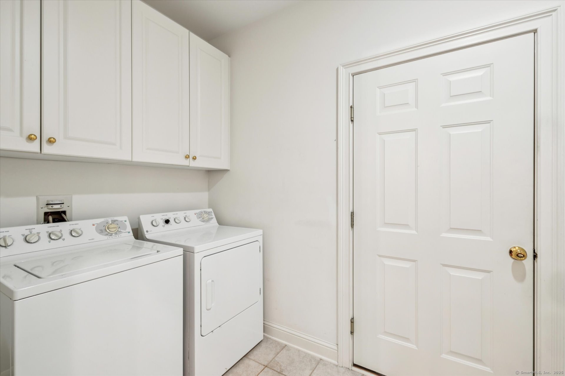 2 Muirfield Lane Avon CT 06001