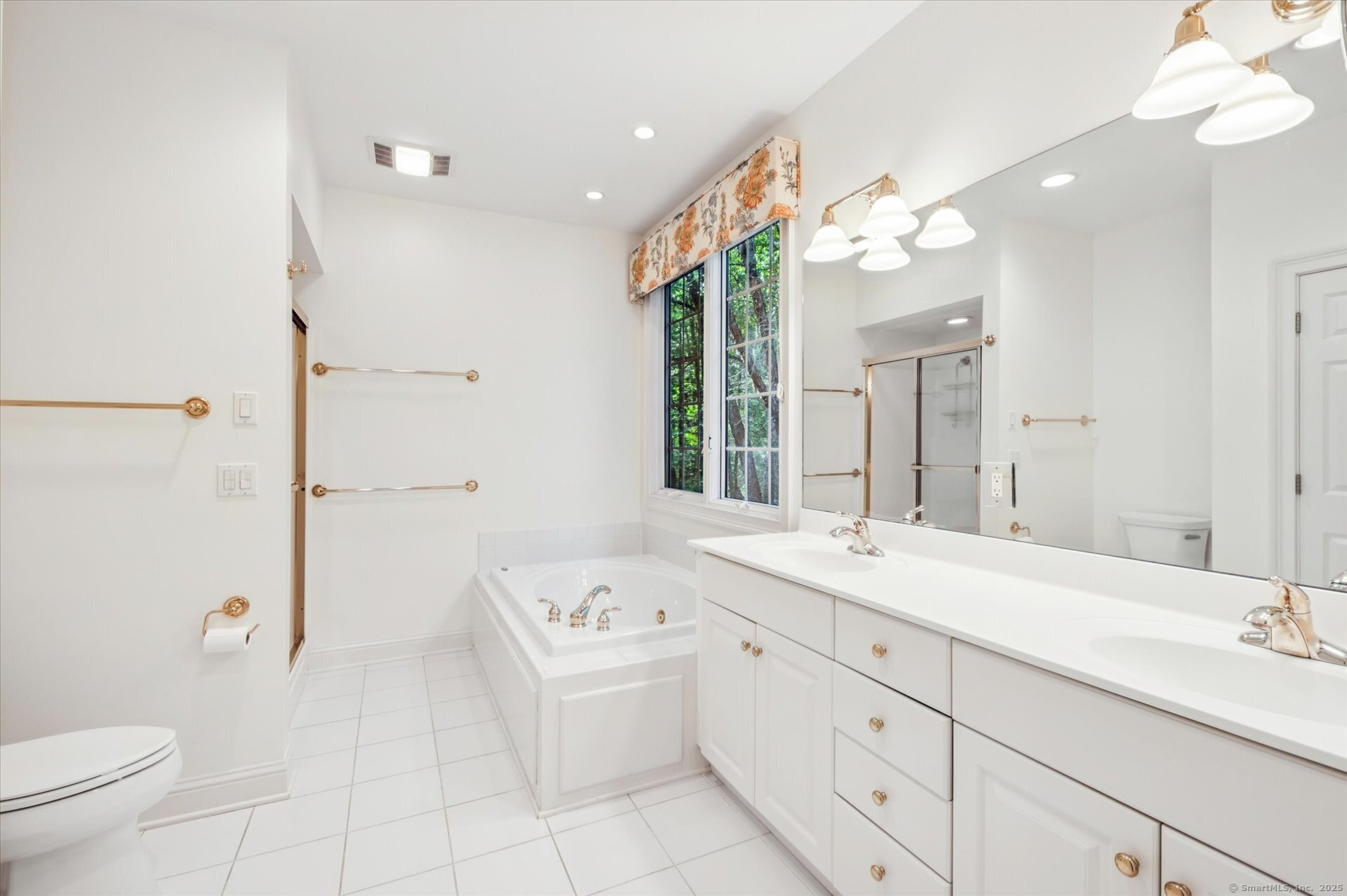 2 Muirfield Lane Avon CT 06001