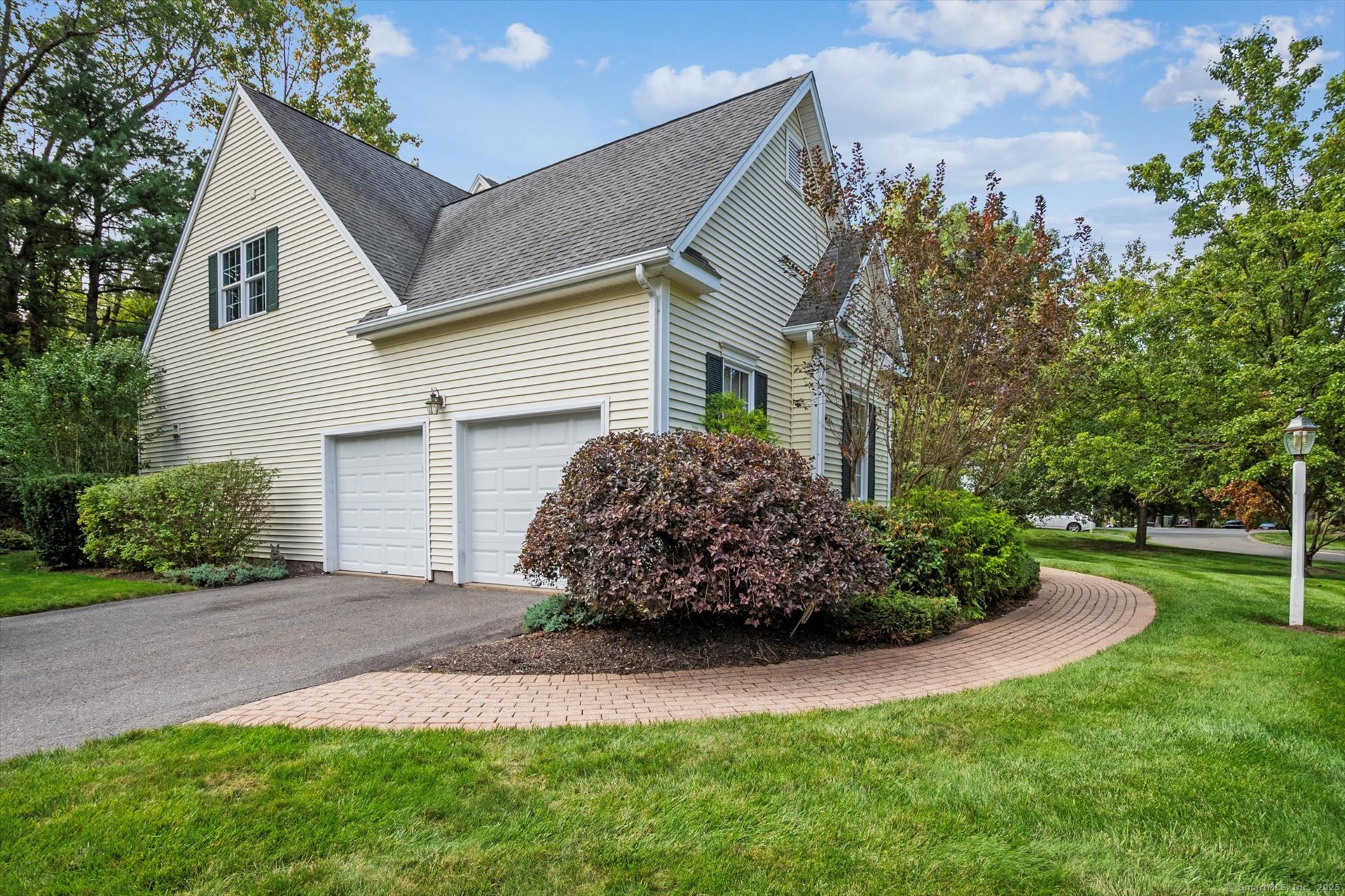 2 Muirfield Lane Avon CT 06001