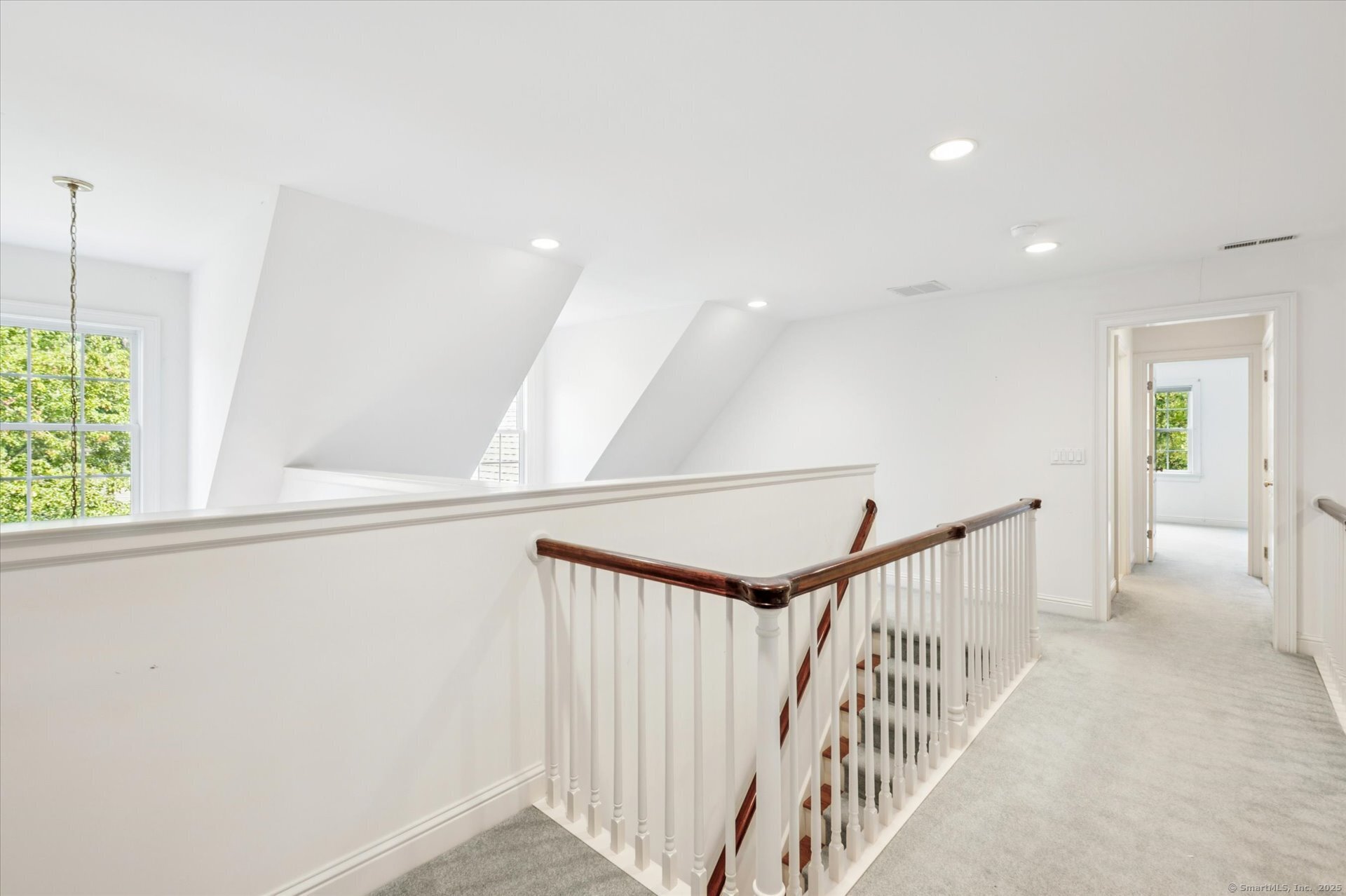 2 Muirfield Lane Avon CT 06001