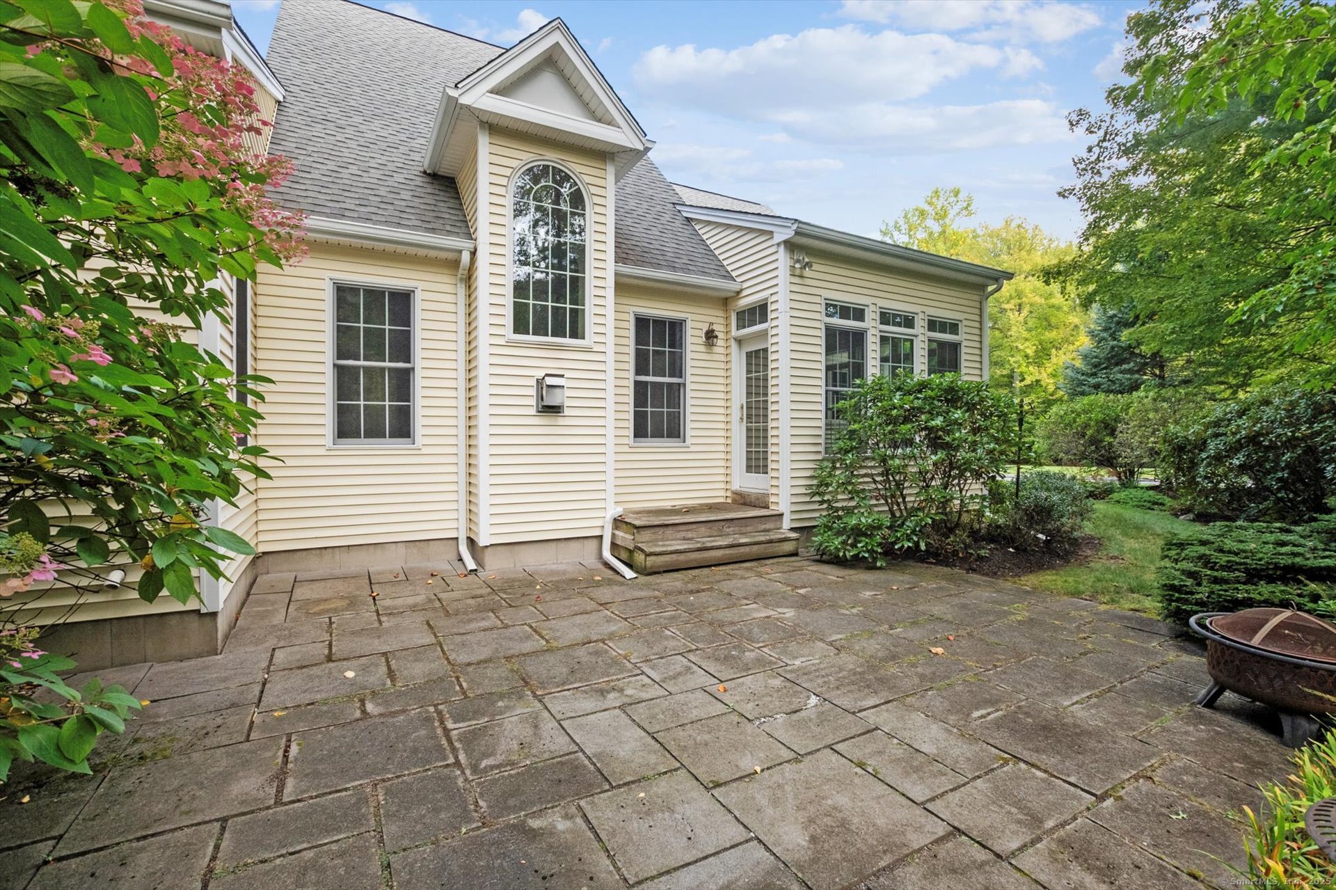 2 Muirfield Lane Avon CT 06001