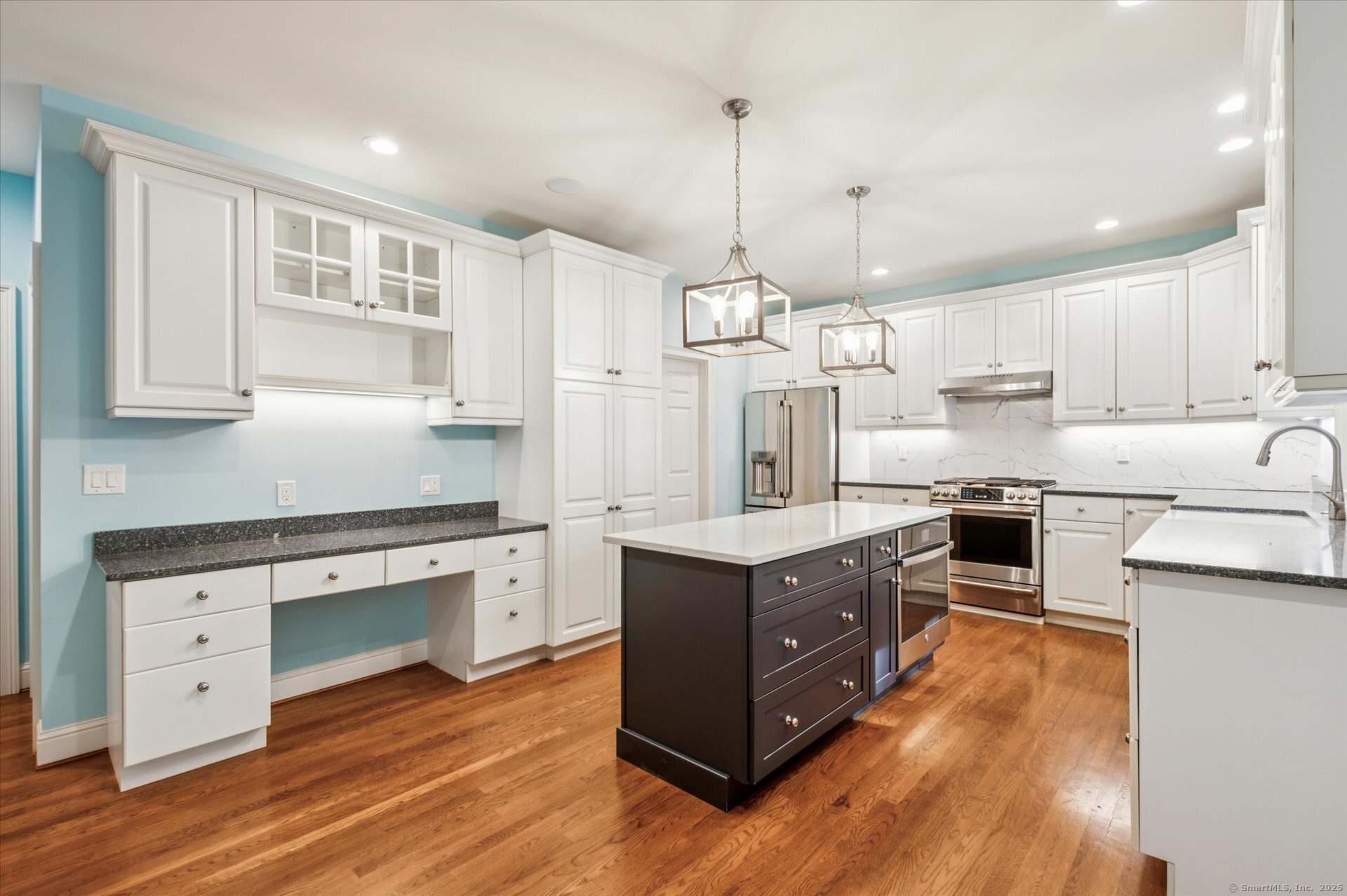 2 Muirfield Lane Avon CT 06001